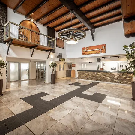 仙人掌酒店 2* 拉纳卡