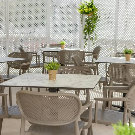 Cactus Hotel 2*