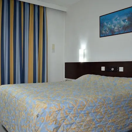 Otel Cactus Larnaca