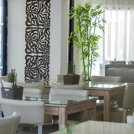 Otel Cactus Larnaca