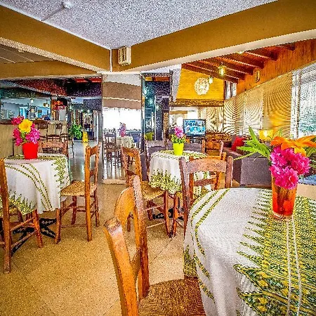 仙人掌酒店 2* 拉纳卡