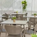 كاكتوس فندق 2*